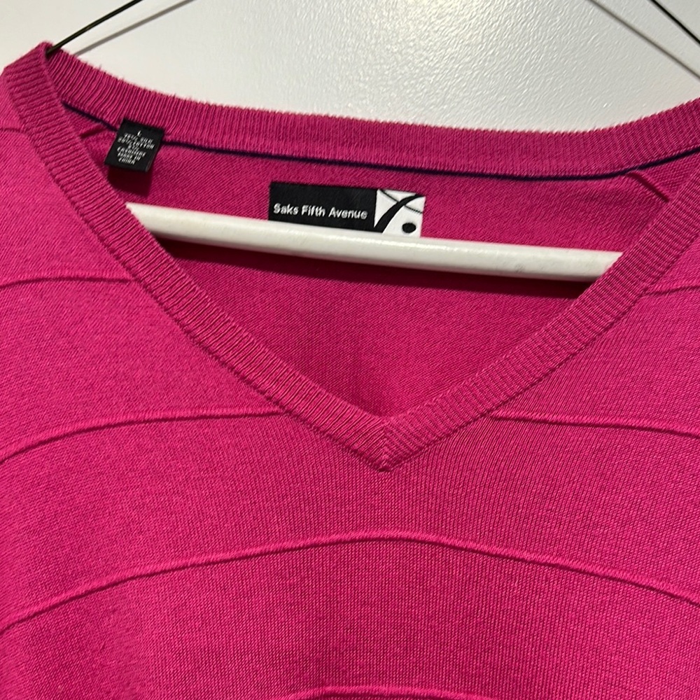 Saks Fifth Avenue V-Neck Pink Sweater with Textured Panels